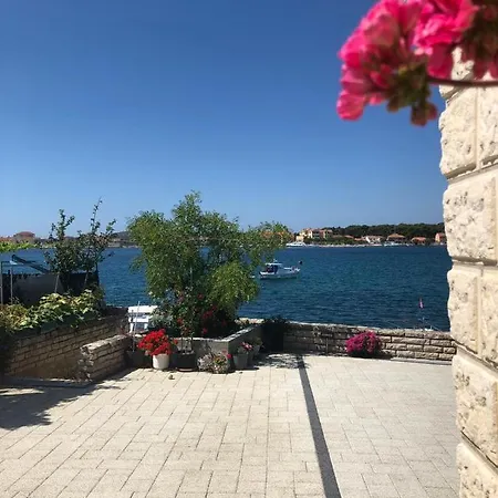 Apartmani Nevena Brodarica  Exterior foto