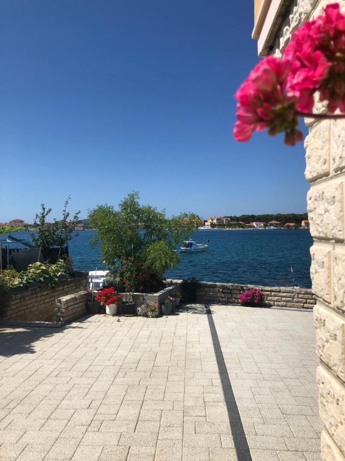 Nevena Brodarica (Sibenik-Knin)