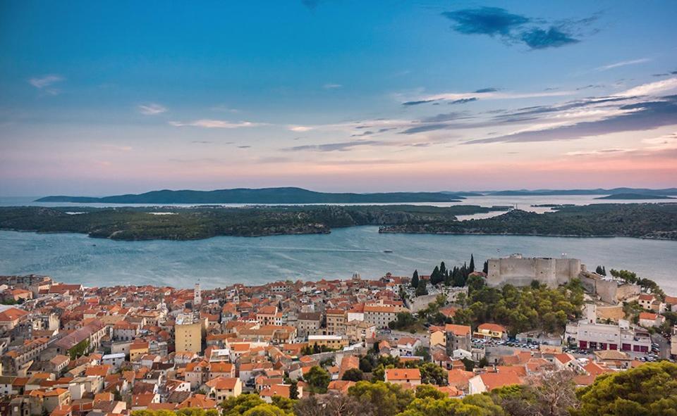Nevena * Brodarica (Sibenik-Knin)